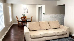 5 Min to Beach and Downtown! Budget Stay, with Parking